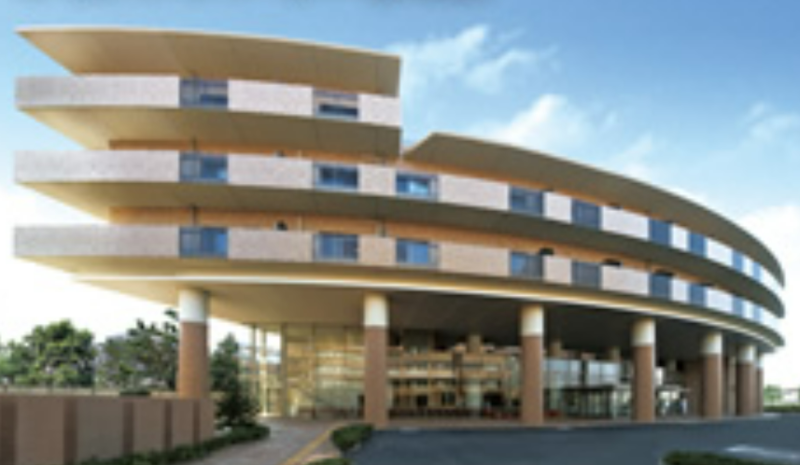 《六本松駅最寄り★車通勤応相談★夜間も介護職複数名体制》定員94室の介護付有料老人ホームでの介護のお仕事◆病院目の前で緊急時の対応も安心◎