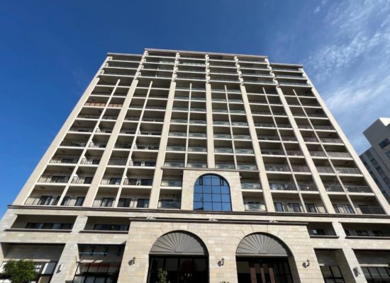 《介護系資格・経験不問/資格取得補助制度あり☆マイカー通勤OK》働きやすい職場づくりが盛んな有料老人ホームでのパート介護職