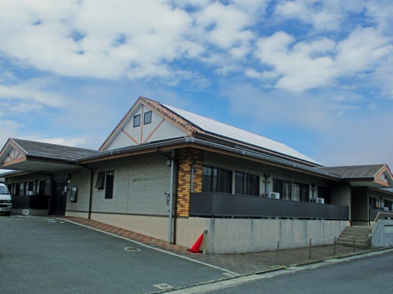 《マイカー通勤OK◆勤務シフトは相談可能◆ブランクのある方も歓迎♪》飯塚市にあるグループホームで看護のお仕事！年齢問わず活躍中！