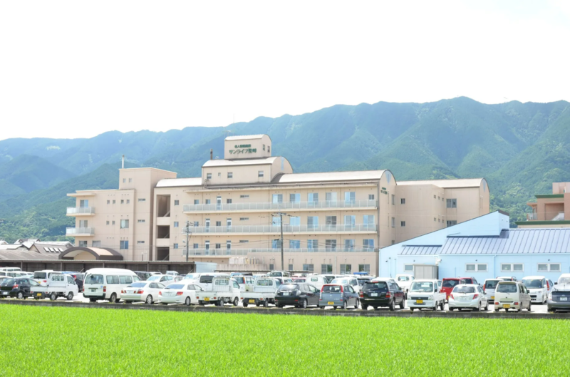 【急募】《JR久大本線「田主丸駅」徒歩4分◆未経験可◆うれしい高時給◆シフト相談可能◆マイカー通勤OK◆週3日から相談可能》久留米市にある介護老人保健施設で介護のお仕事！【派遣】