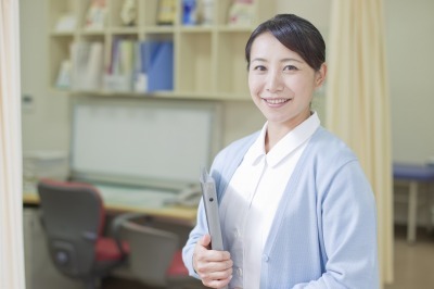 《看護師・夜勤専従》週1～でOK◆夜勤1回28,075円～◆効率良く稼げる◆阪急千里線「北千里駅」利用◆介護施設未経験OK◆ベネッセ運営のホームで夜勤ナース【パート・アルバイト・非常勤】